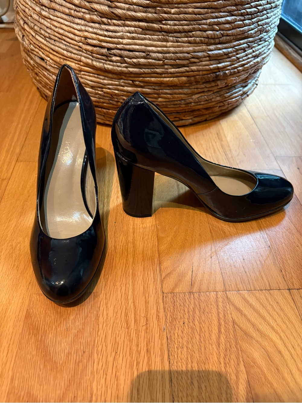 Talbots Navy Blue Patent Leather Block Heel Pumps Almond Toe - Size 9